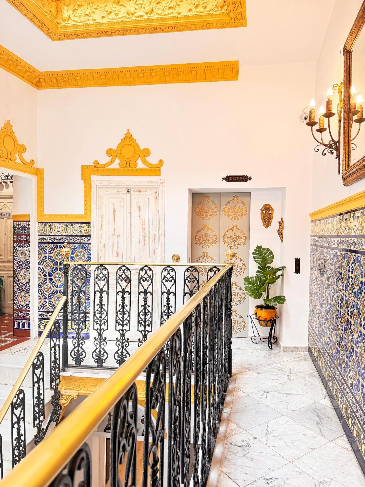 Palace House Hercules - Apartments Sevilla Eksteriør bilde